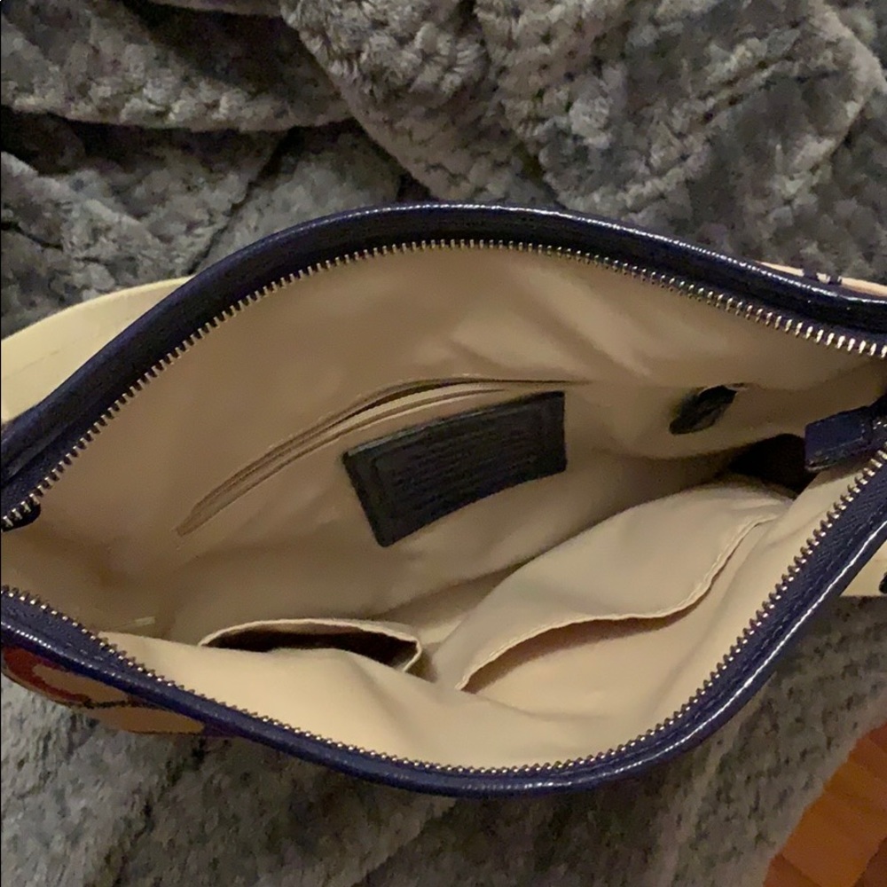 Medium Coach Crossbody Bag - Picture 5 of 6